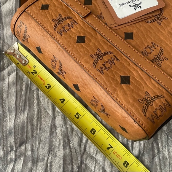 🍒 MCM Toni Mini Visetos Shopper Tote Cognac NWT - Picture 15 of 16